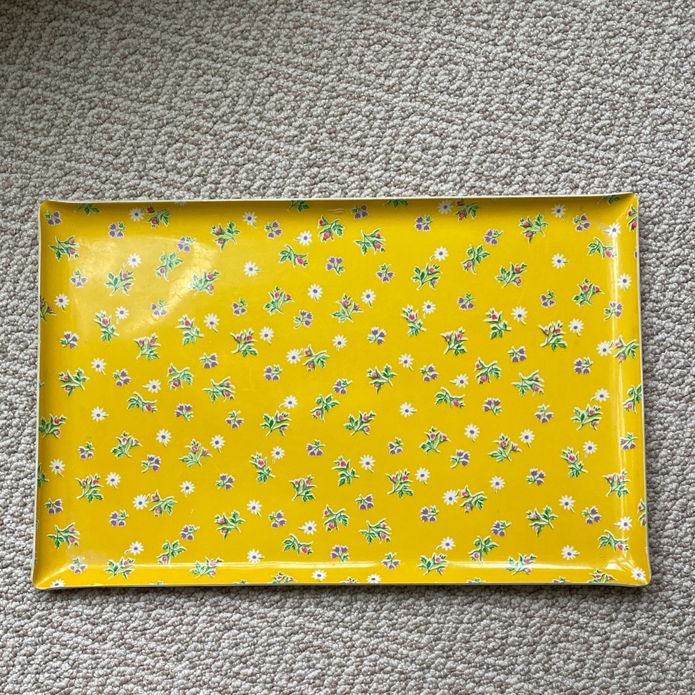 Vintage Cream Rectangular Serving Tray